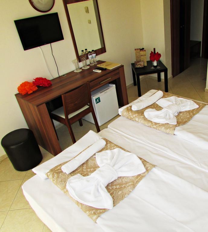 Hotel Brilliance Varna Room photo