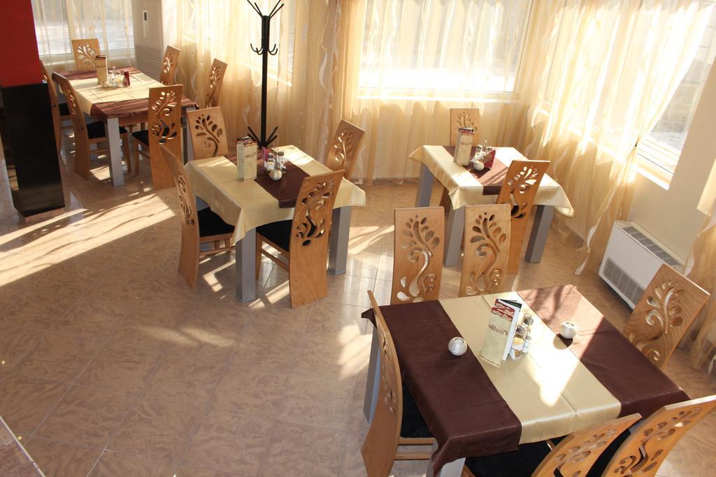 Hotel Brilliance Varna Exterior photo