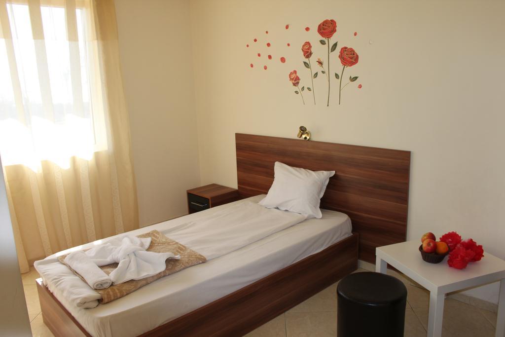 Hotel Brilliance Varna Room photo