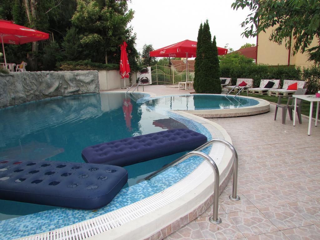 Hotel Brilliance Varna Exterior photo